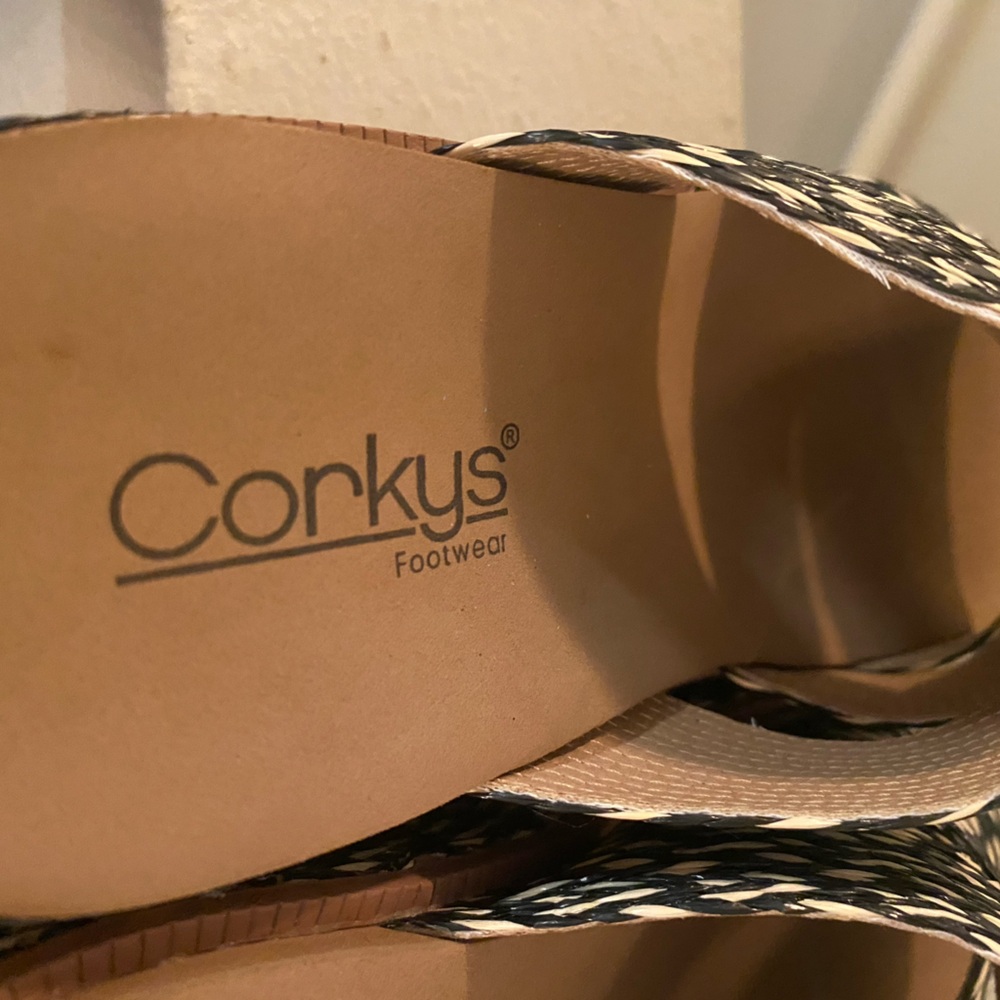 Corkys Golden Hour Black and Tan Women’s Slip On Sandals. Size 8. NWOT. - Picture 5 of 7